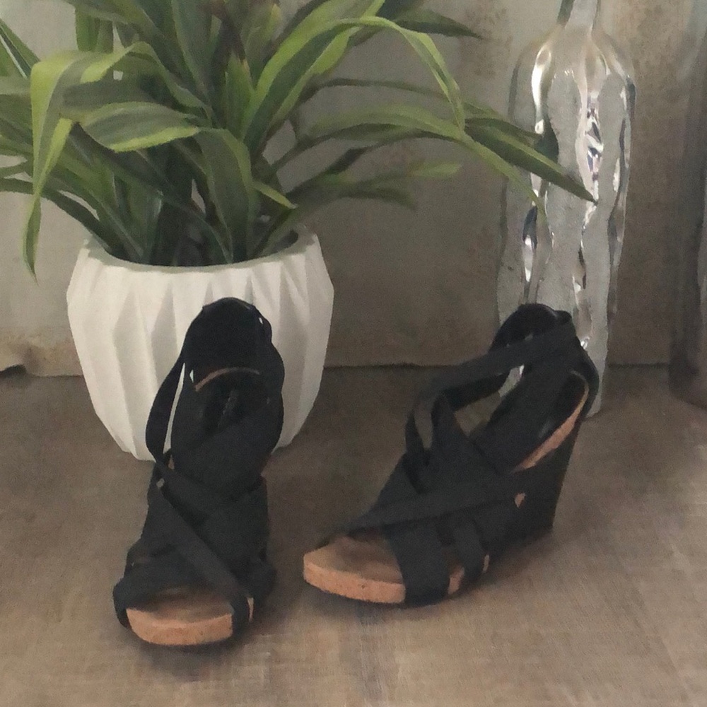 Bcbg shoes